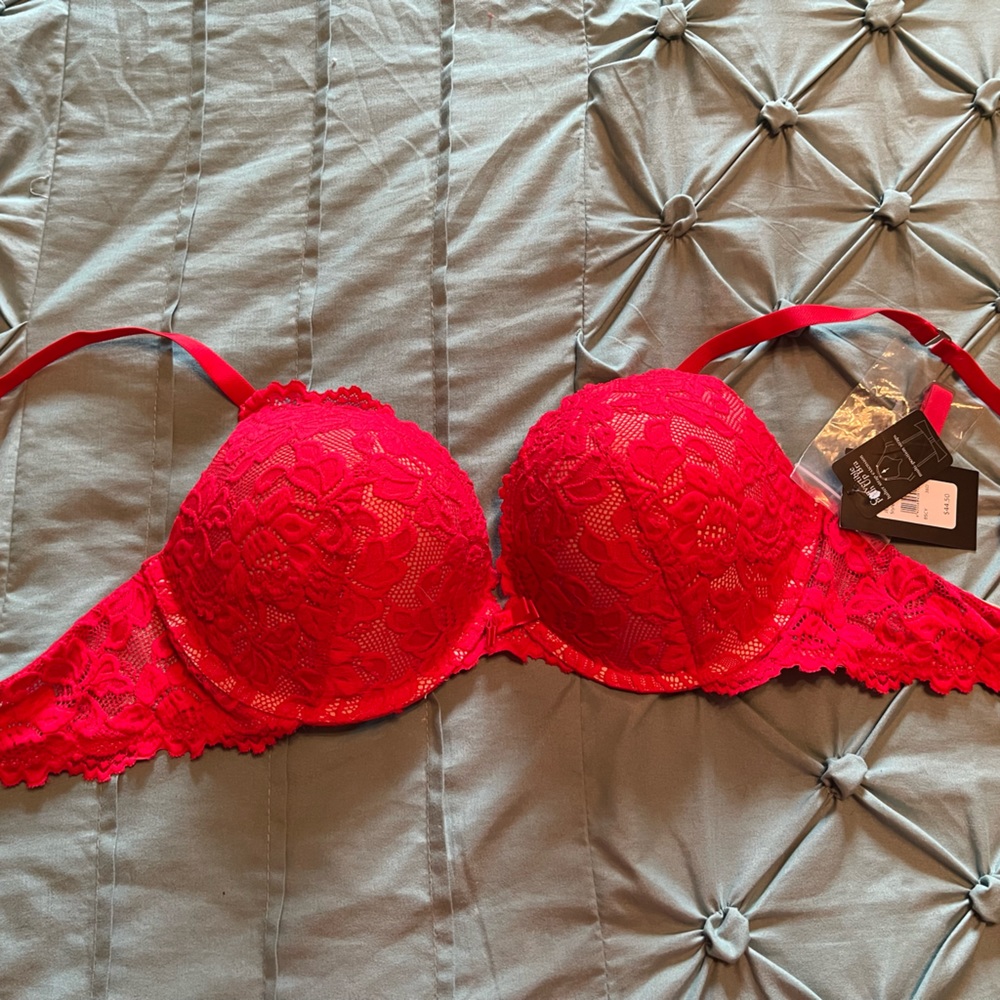 36D push up bra NWT